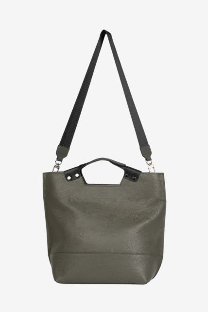 Cartera chica de cuero