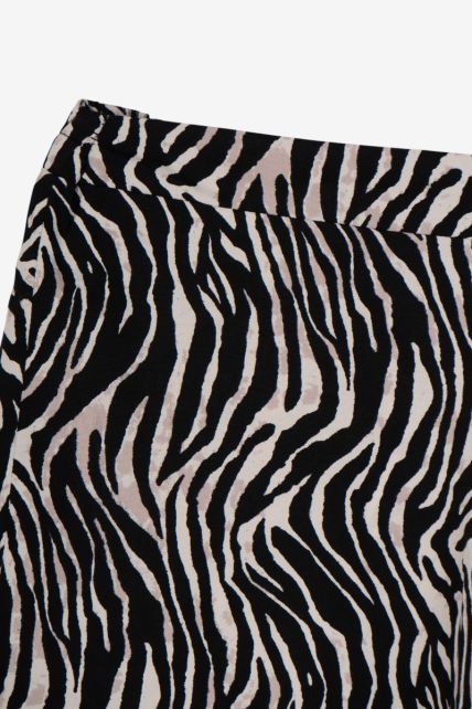 Short - Second Image