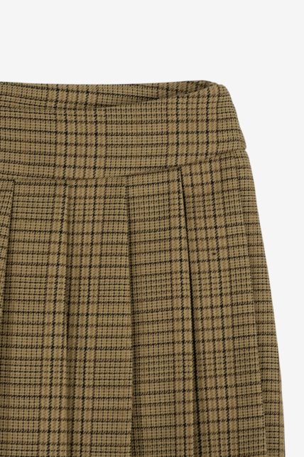 Short - Second Image